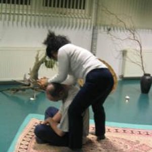 20 rozciaganie szyi Serdecznie zapraszamy na kolejne, cykliczne warsztaty masaży z Azji
południowo-wschodniej, prowadzone przez Kanya Krongboon z Ban